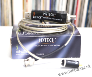 M2TECH hiFace DAC + CRYSTAL Cable Coax